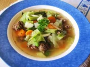 Rezept: Frühlingssuppe mit Rinderhack ... Frühlingssuppe mit Rinderhack ... - Rezept