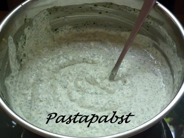 Mit Kräuter-Mascarponecreme gefüllte Mini-Blätterteigpasteten - Rezept - Bild Nr. 2