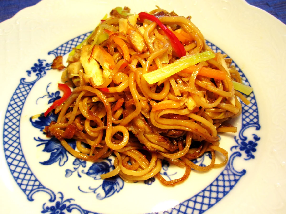 Rezept: Gebratene Nudeln aus dem Wok ... Bild Nr. 7756 Gebratene Nudeln aus dem Wok ... - Rezept - Bild Nr. 7756