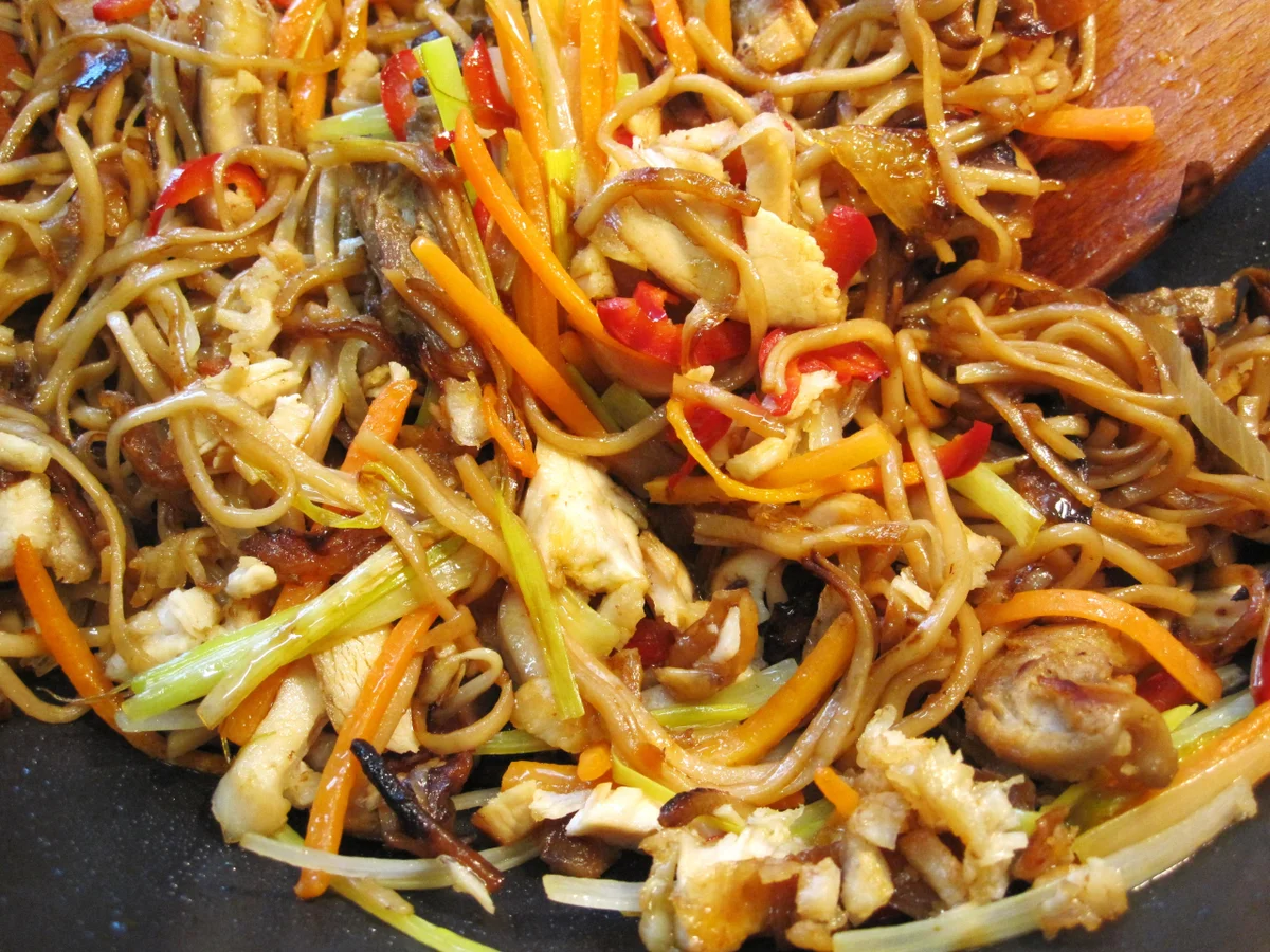 Rezept: Gebratene Nudeln aus dem Wok ... Bild Nr. 7763 Gebratene Nudeln aus dem Wok ... - Rezept - Bild Nr. 7763