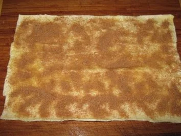 Rezept: Blätterteigteilchen mit Zucker-Zimt-Birme Bild Nr. 3 Blätterteigteilchen mit Zucker-Zimt-Birme - Rezept - Bild Nr. 3