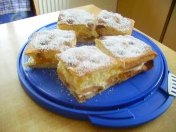 Amarettini-Schnitten mit Aprikosen - Rezept