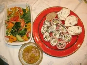 Schinkenröllchen mal anders mit Kapuzinerkressensalat - Rezept