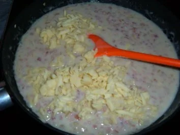 Rezept: Auflauf : Rosenkohl - Auflauf mit Nudeln Bild Nr. 5 Auflauf : Rosenkohl - Auflauf mit Nudeln - Rezept - Bild Nr. 5