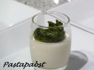 Ingwer-Panna Cotta mit Minzpesto - Rezept - Bild Nr. 2