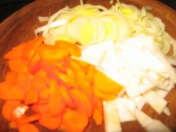 Suppe: Bratwurst-Gemüsesüppchen - Rezept - Bild Nr. 4