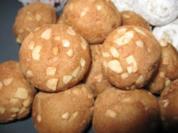 Variationen von Marzipankartoffeln - Rezept