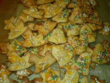 Rezept: Feine Butterplätzchen Bild Nr. 2 Feine Butterplätzchen - Rezept - Bild Nr. 2