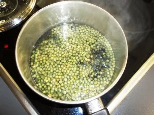 Rezept: Kräuter-Linsen-Quiche Bild Nr. 2 Kräuter-Linsen-Quiche - Rezept - Bild Nr. 2