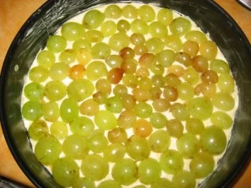 Rezept: Traubenkuchen mit Baiserhaube Bild Nr. 2 Traubenkuchen mit Baiserhaube - Rezept - Bild Nr. 2