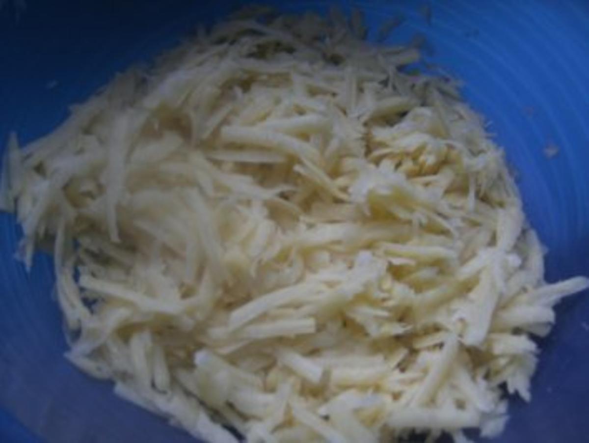 Kartoffel-Zuchini-Röstis mit einem Radischen-Quark-Dip - Rezept - Bild Nr. 5