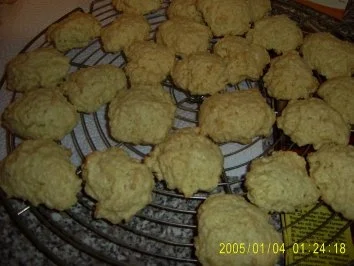 Rezept: Weihnachtsbäckerei:: Weiße Pfeffernüsse ergibt Ca. 60 Stück Bild Nr. 4 Weihnachtsbäckerei:: Weiße Pfeffernüsse ergibt Ca. 60 Stück - Rezept - Bild Nr. 4