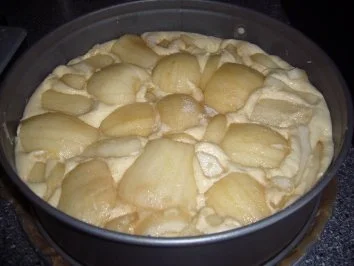 Rezept: Kikis Birnen-Eierlikörkuchen Bild Nr. 5 Kikis Birnen-Eierlikörkuchen - Rezept - Bild Nr. 5