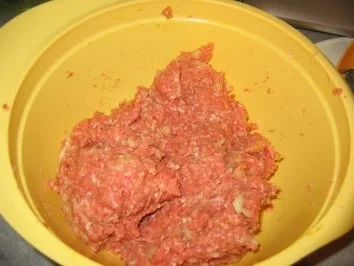 Rezept: Hackbraten mit cremiger Porreefüllung Bild Nr. 4 Hackbraten mit cremiger Porreefüllung - Rezept - Bild Nr. 4