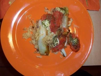 Chicorées gratiniert mit Tomaten und Mozzarella - Rezept