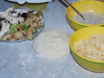 Rezept: Veggi-Pizza...vegetarische Pizza ohne Tomatensoße Bild Nr. 2 Veggi-Pizza...vegetarische Pizza ohne Tomatensoße - Rezept - Bild Nr. 2