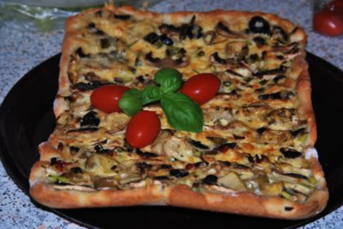 Veggi-Pizza...vegetarische Pizza ohne Tomatensoße - Rezept - Bild Nr. 6