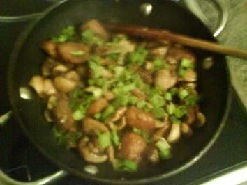 Rezept: Flambiertes Pilzgröstl Bild Nr. 15 Flambiertes Pilzgröstl - Rezept - Bild Nr. 15