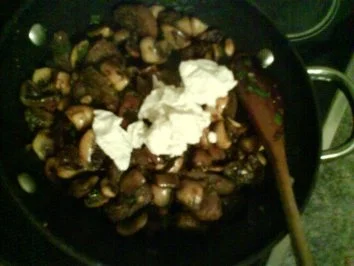 Rezept: Flambiertes Pilzgröstl Bild Nr. 17 Flambiertes Pilzgröstl - Rezept - Bild Nr. 17