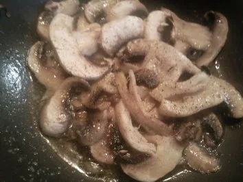 Rezept: Champignon-Eisbein-Sülze Bild Nr. 4 Champignon-Eisbein-Sülze - Rezept - Bild Nr. 4