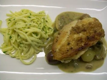 Rezept: Coq au Riesling an Kräuterspätzle Coq au Riesling an Kräuterspätzle - Rezept