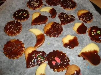 Rezept: Butterplätzchen Bild Nr. 2 Butterplätzchen - Rezept - Bild Nr. 2