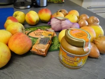 Rezept: Apfelrotkohl, ein altes Familienrezept Bild Nr. 2 Apfelrotkohl, ein altes Familienrezept - Rezept - Bild Nr. 2