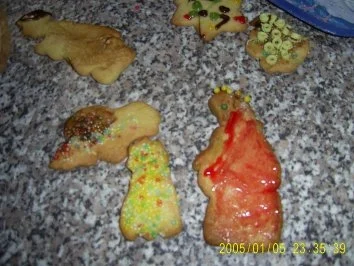 Rezept: Ausstecherle ergibt 40 Stück Ausstecherle ergibt 40 Stück - Rezept