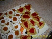 Weihnachtsbäckerei:: Engelsaugen ergibt ca. 30 Stück - Rezept