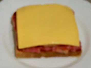 Rezept: Zwischensnack: Hackfleisch-Toast ala Hawaii Bild Nr. 2 Zwischensnack: Hackfleisch-Toast ala Hawaii - Rezept - Bild Nr. 2