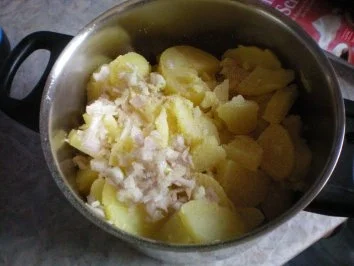 Rezept: Kartoffelsalat mit Bockwurst Bild Nr. 4 Kartoffelsalat mit Bockwurst - Rezept - Bild Nr. 4