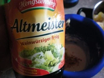Rezept: Kartoffelsalat mit Bockwurst Bild Nr. 5 Kartoffelsalat mit Bockwurst - Rezept - Bild Nr. 5