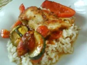 Zarte Hühnchenbrust an Gemüsetrio - Rezept