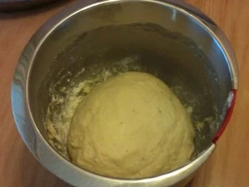 boto's Pizza "Currywurst" - Rezept - Bild Nr. 3