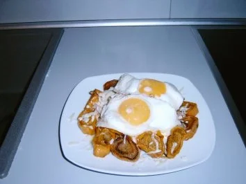 Chilli - Maultaschen mit Spiegelei - Rezept