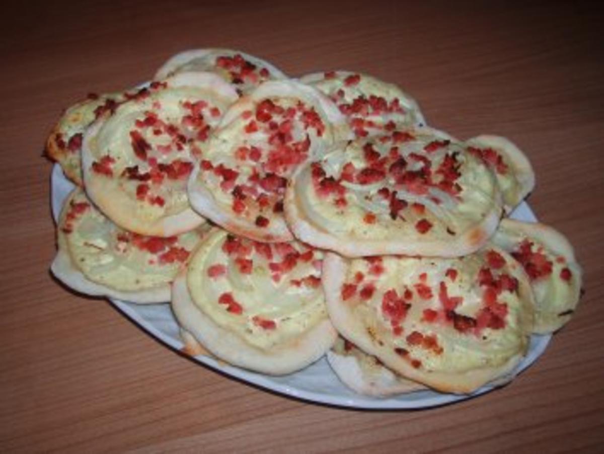 Mini-Flammkuchen - Rezept mit Bild - kochbar.de