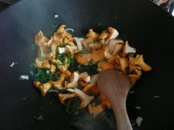 PILZE /Pfifferlingpfanne - Rezept - Bild Nr. 3