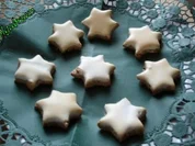 Zimtsterne mit Marzipan - Rezept