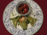 Rezept: Krรคuternudeltรคschchen mit Garnelenfรผllung in Salbeibutter Krรคuternudeltรคschchen mit Garnelenfรผllung in Salbeibutter - Rezept