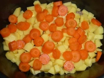 Rezept: Rinderschmortopf... Bild Nr. 3 Rinderschmortopf... - Rezept - Bild Nr. 3