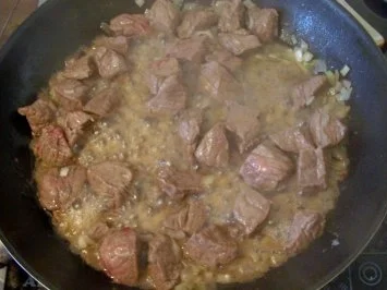 Rezept: Kochen: Scharfe tomatige Gulasch-Pfanne Bild Nr. 2 Kochen: Scharfe tomatige Gulasch-Pfanne - Rezept - Bild Nr. 2