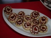 Weihnachtsplätzchen: gefüllte Johannistaler - Rezept