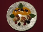 Rezept: Rum-Buchtel auf Fruchtpรผree Rum-Buchtel auf Fruchtpรผree - Rezept