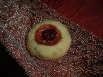 Rezept: Weihnachtsplätzchen: Engelsaugen mit Pistazien Weihnachtsplätzchen: Engelsaugen mit Pistazien - Rezept