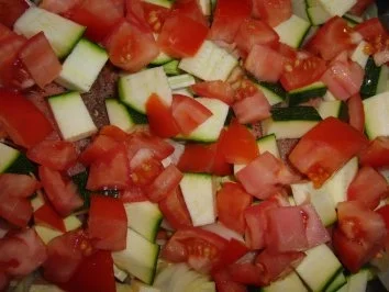 Rezept: Fisch : Lachs im feinen und frischen Gemüseauflauf Bild Nr. 4 Fisch : Lachs im feinen und frischen Gemüseauflauf - Rezept - Bild Nr. 4