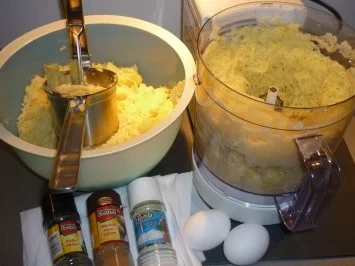 Rezept: Kartoffelklöße 1/2 und 1/2 Kartoffelklöße 1/2 und 1/2 - Rezept