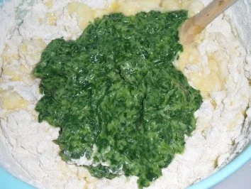 Rezept: Grüne Kässpätzle Bild Nr. 5 Grüne Kässpätzle - Rezept - Bild Nr. 5