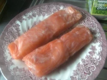 Rezept: Lachs in Butter gebraten auf Dill-Sahne-Soße und Bandnundeln Bild Nr. 2 Lachs in Butter gebraten auf Dill-Sahne-Soße und Bandnundeln - Rezept - Bild Nr. 2