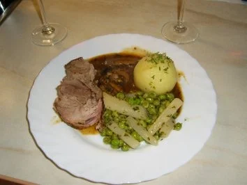 Rezept: Putenrollbraten aus dem Römertopf mit Bild Bild Nr. 12 Putenrollbraten aus dem Römertopf mit Bild - Rezept - Bild Nr. 12