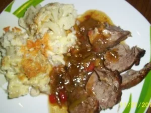 Rezept: Lammkeule mit Blumenkohl Lammkeule mit Blumenkohl - Rezept